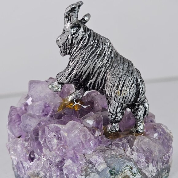 Pewter Mountain Goat Figurine On Amethyst Crystal Base - Picture 6 of 10